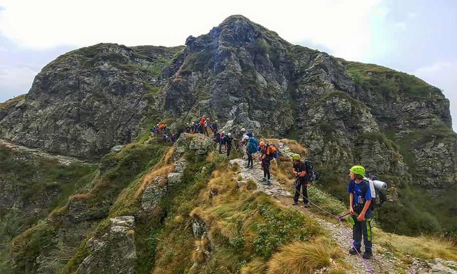 mountain-trail-2