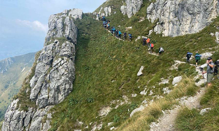 mountain-trail