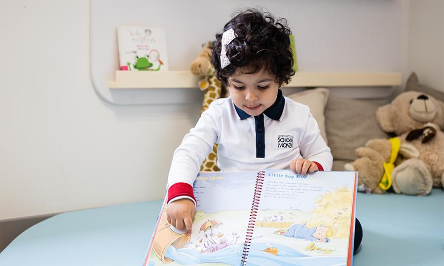 Early-Years-Girl-Reading