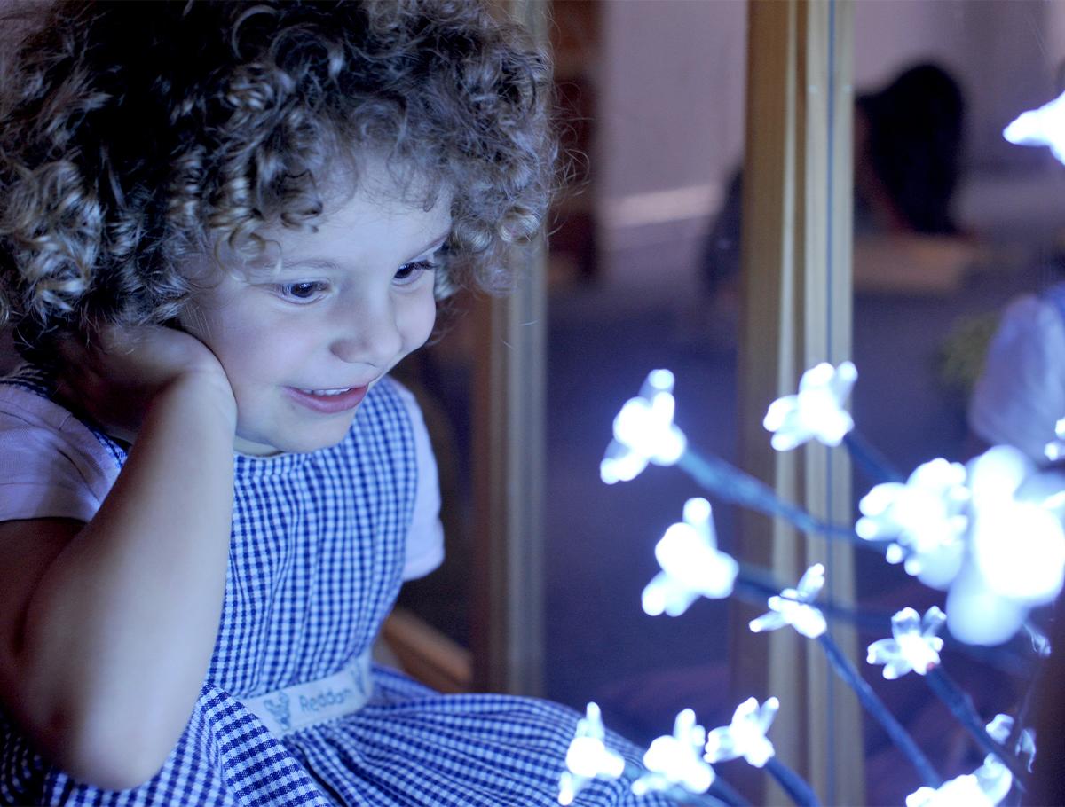 Woollahra-girl-with-lights Woollahra-girl-with-lights