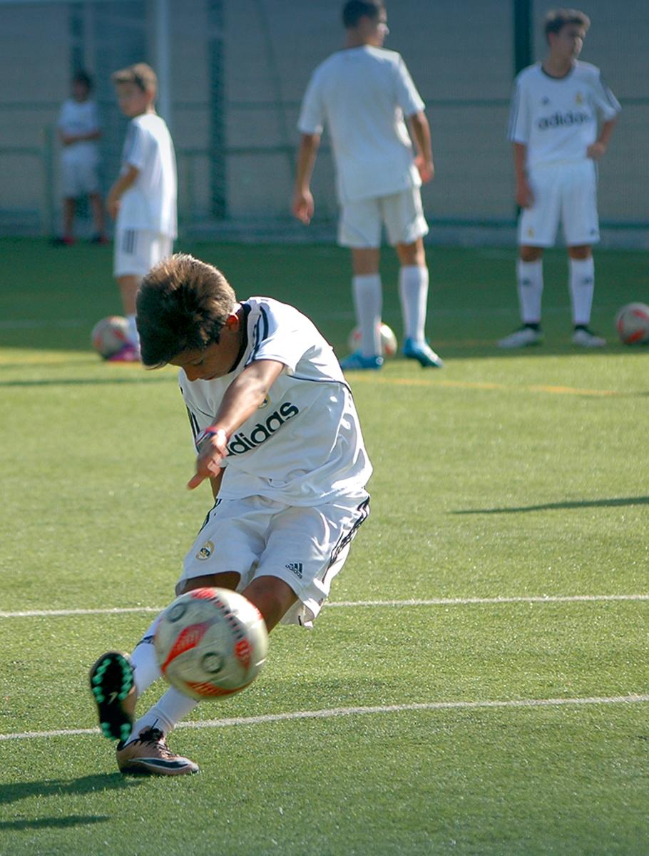 Campamentos-Globales-football