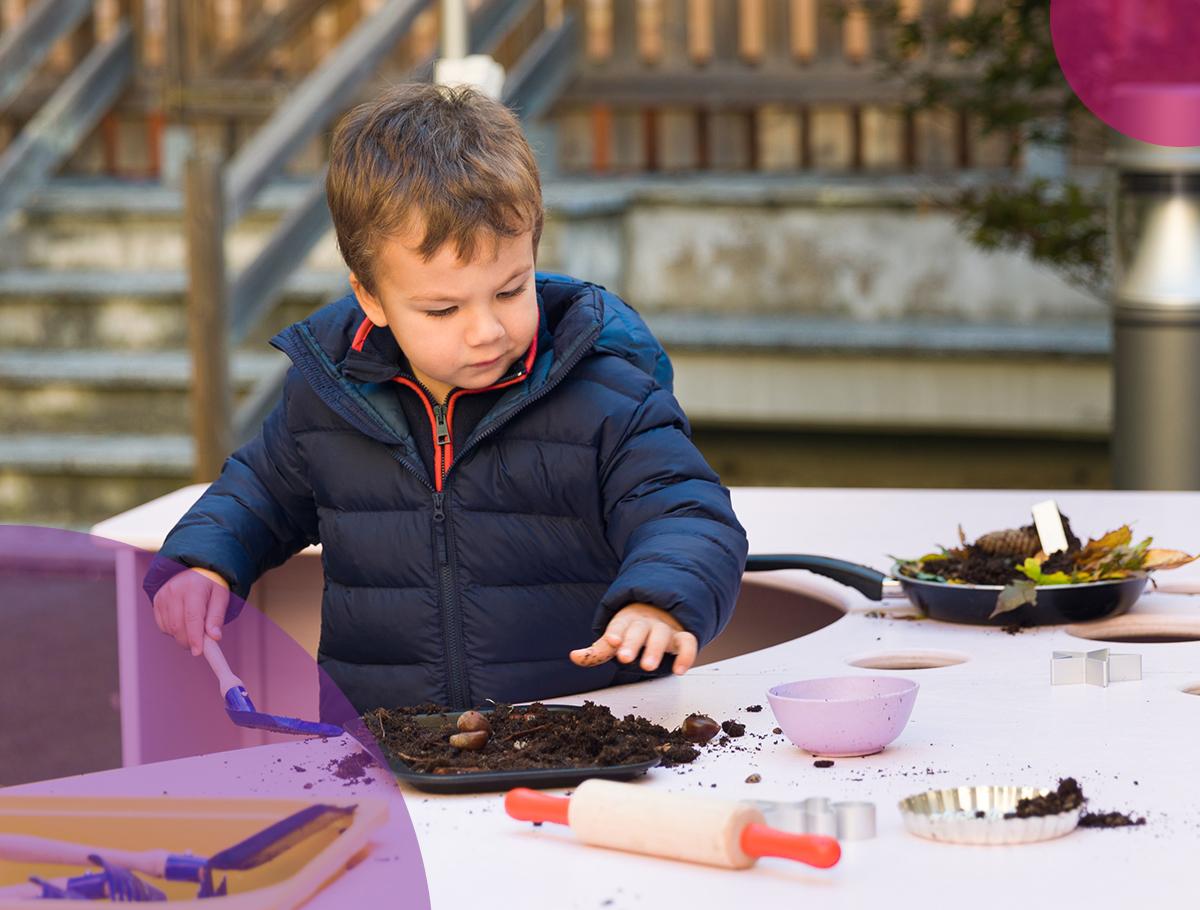 Kiddy-gallery-boy-playing-dirt